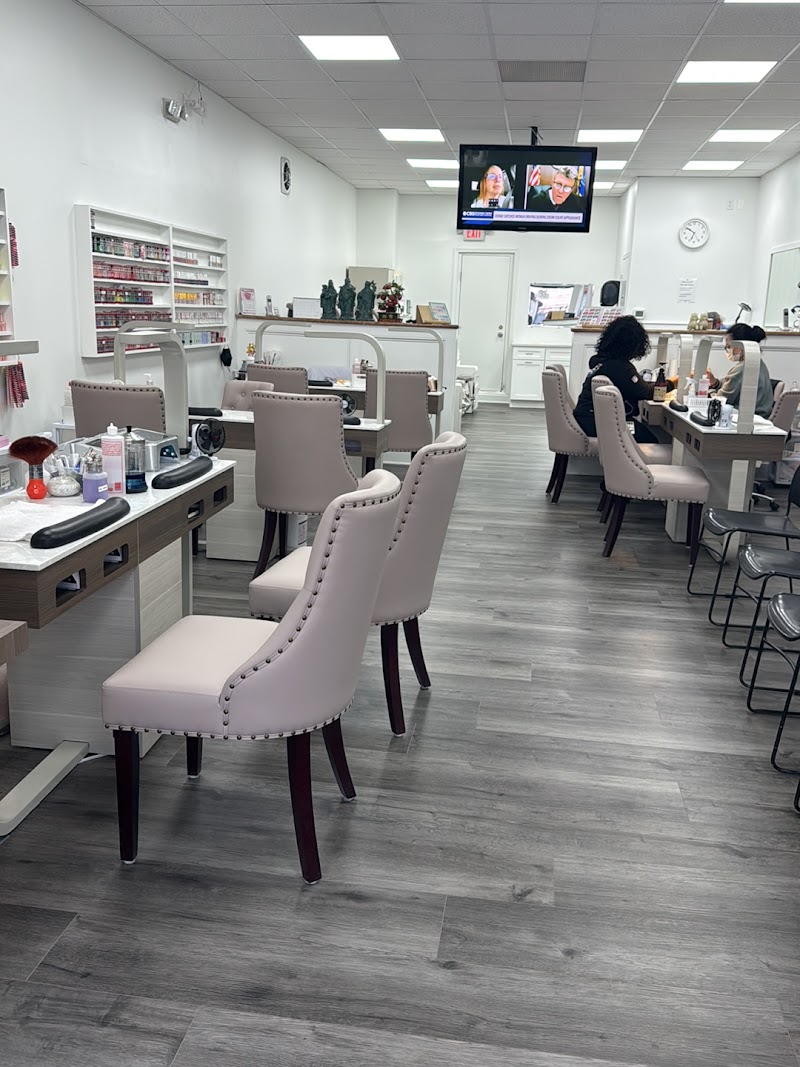 T & L NAIL SALON INC.