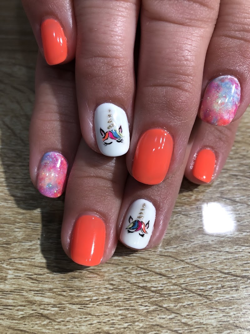 Platinum Nails