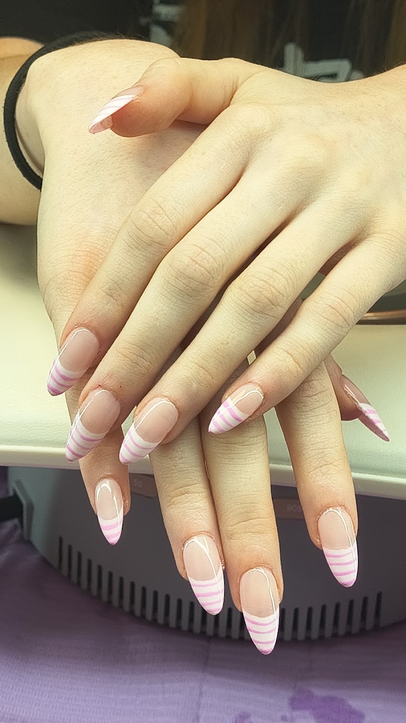 Linzy Nailz It