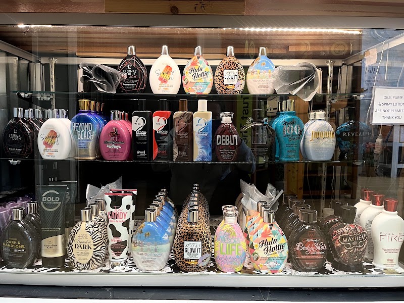 Mama Frey's Ultimate Tan & Beauty Salon