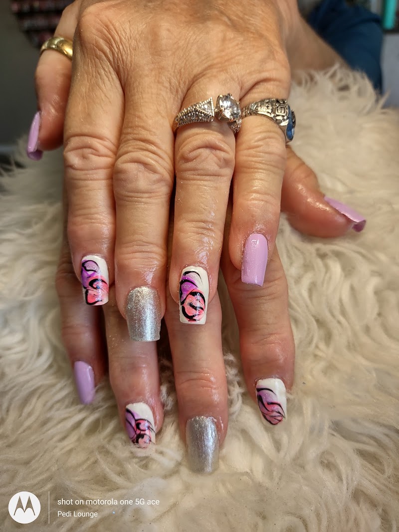 Pedi Lounge Nail Salon