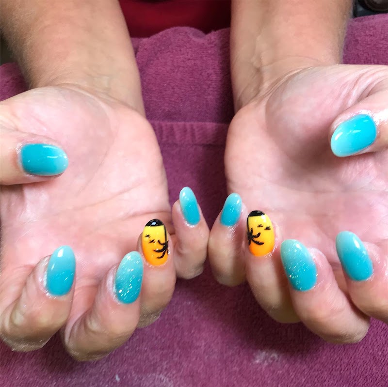 Glow Nail Spa