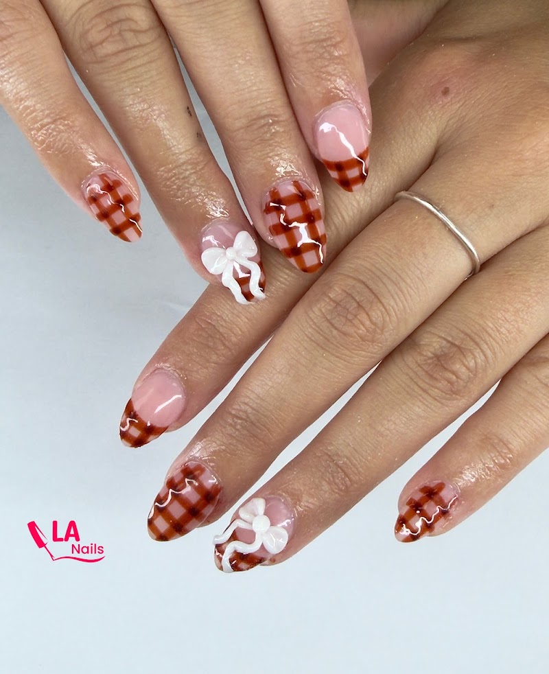La Nails