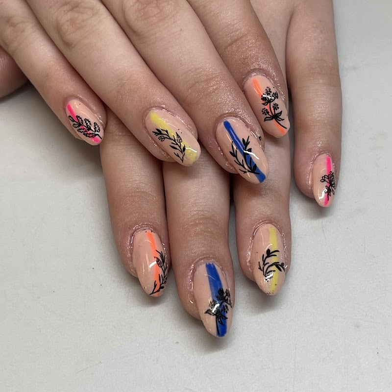 Aloha Nails by Loki