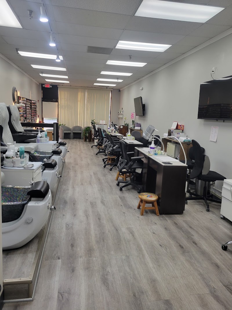 Creation Nails Buffalo Grove