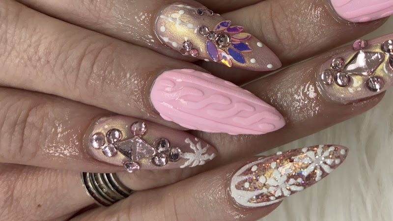Em & Em Nails