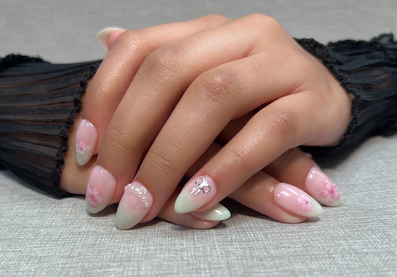 Naperville Nail Bar