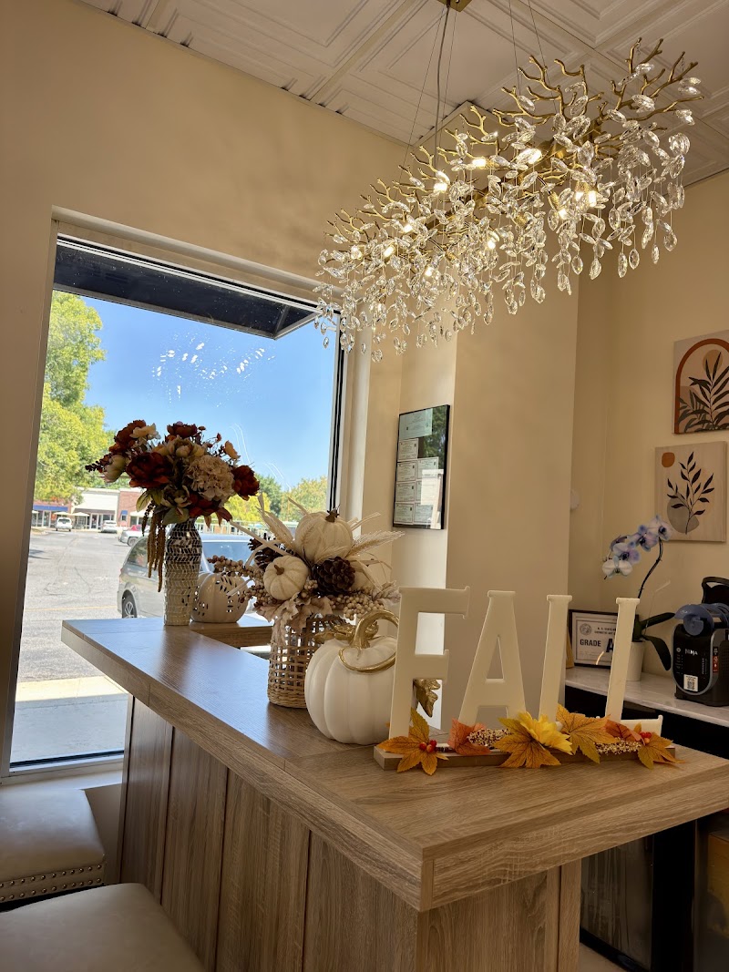 Shape Nail Lounge