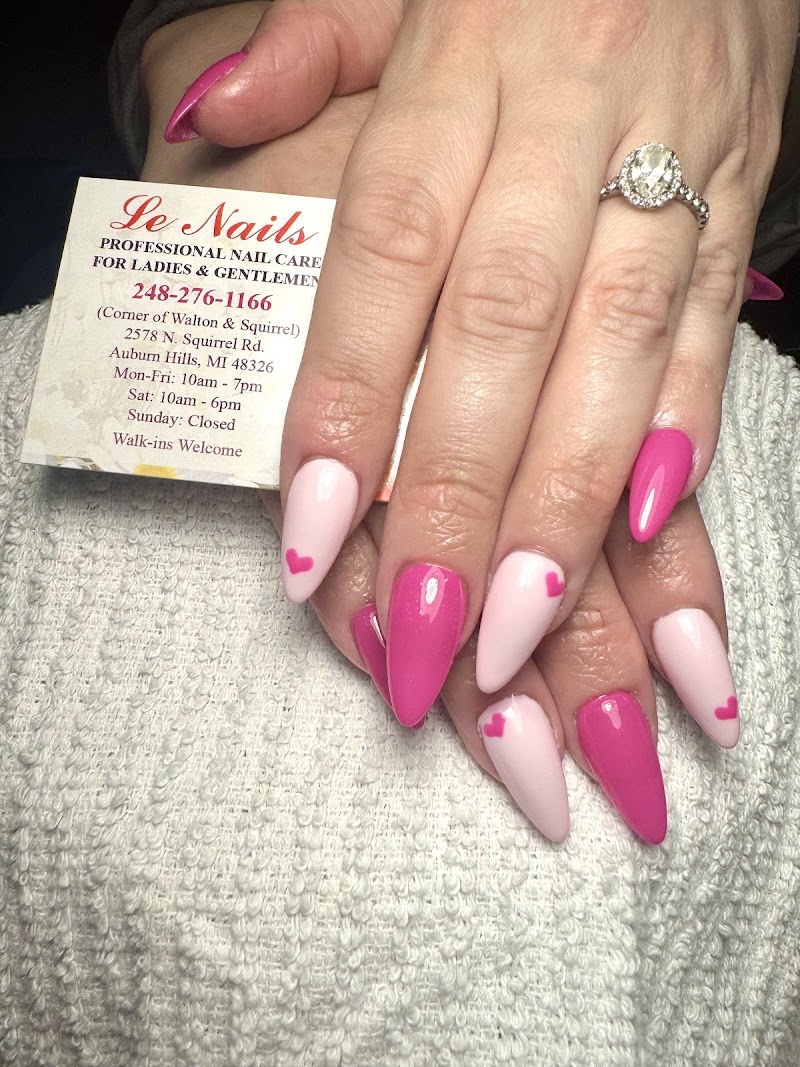 Le Nails