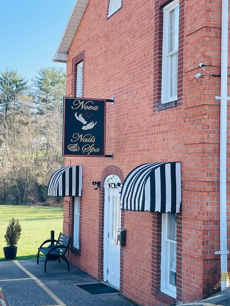 Joy Knight's Nails and Spa LLC