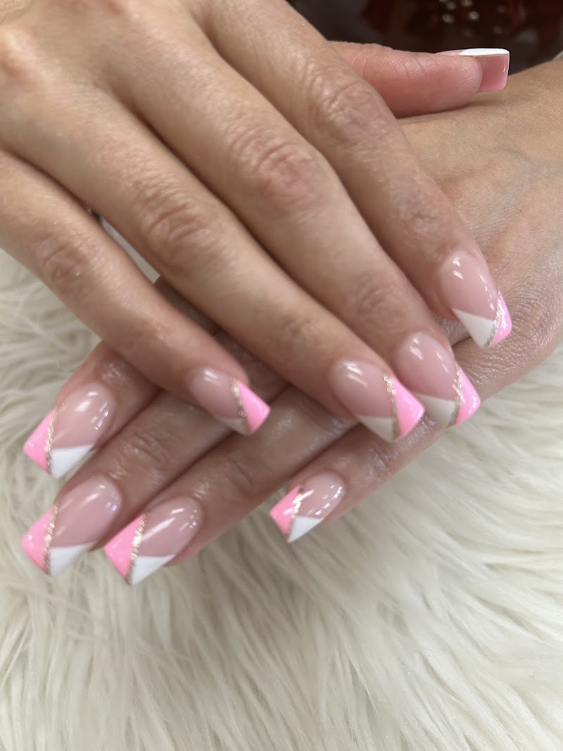 L A Perfection Hair & Nails