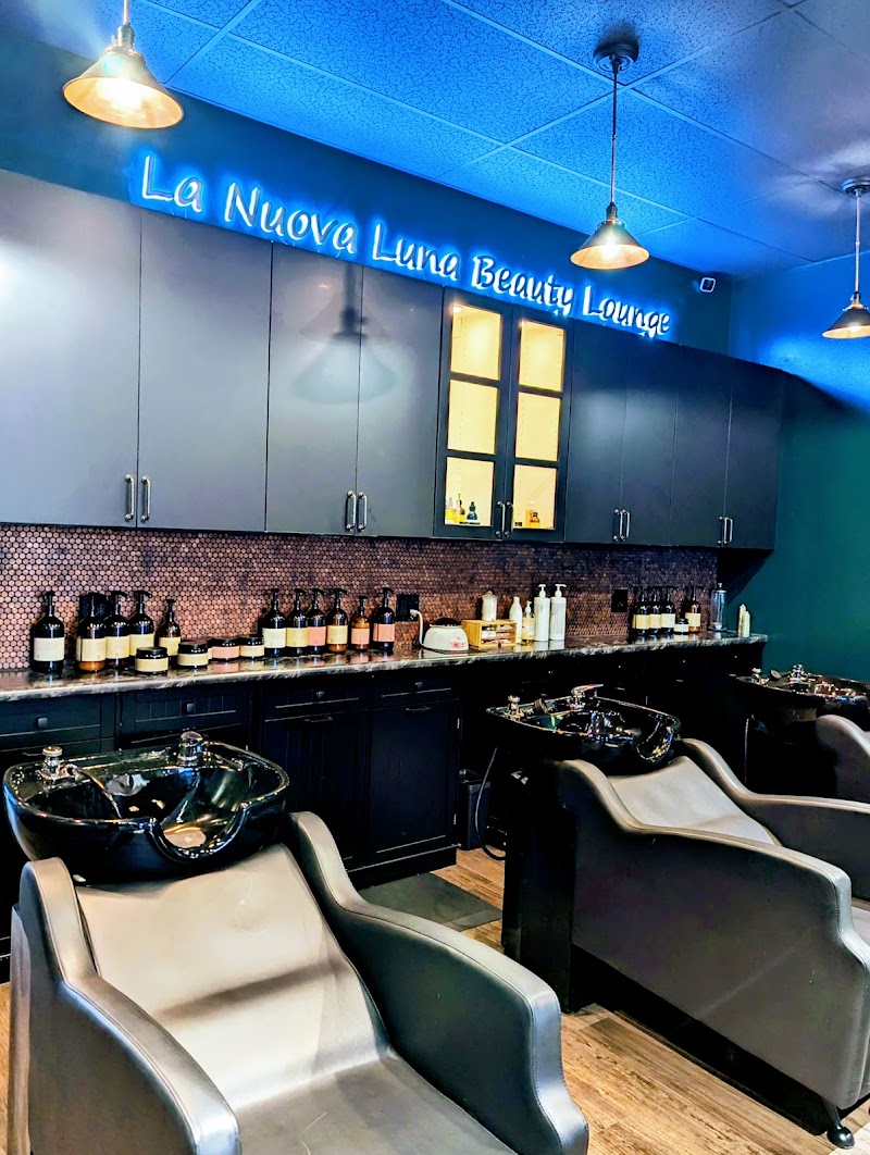 La Nuova Luna Beauty Lounge