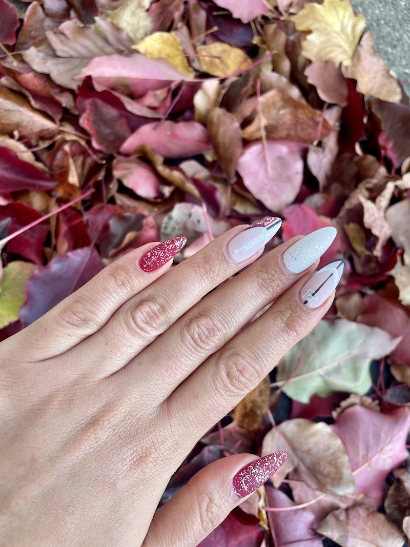 Creative 1 Nails