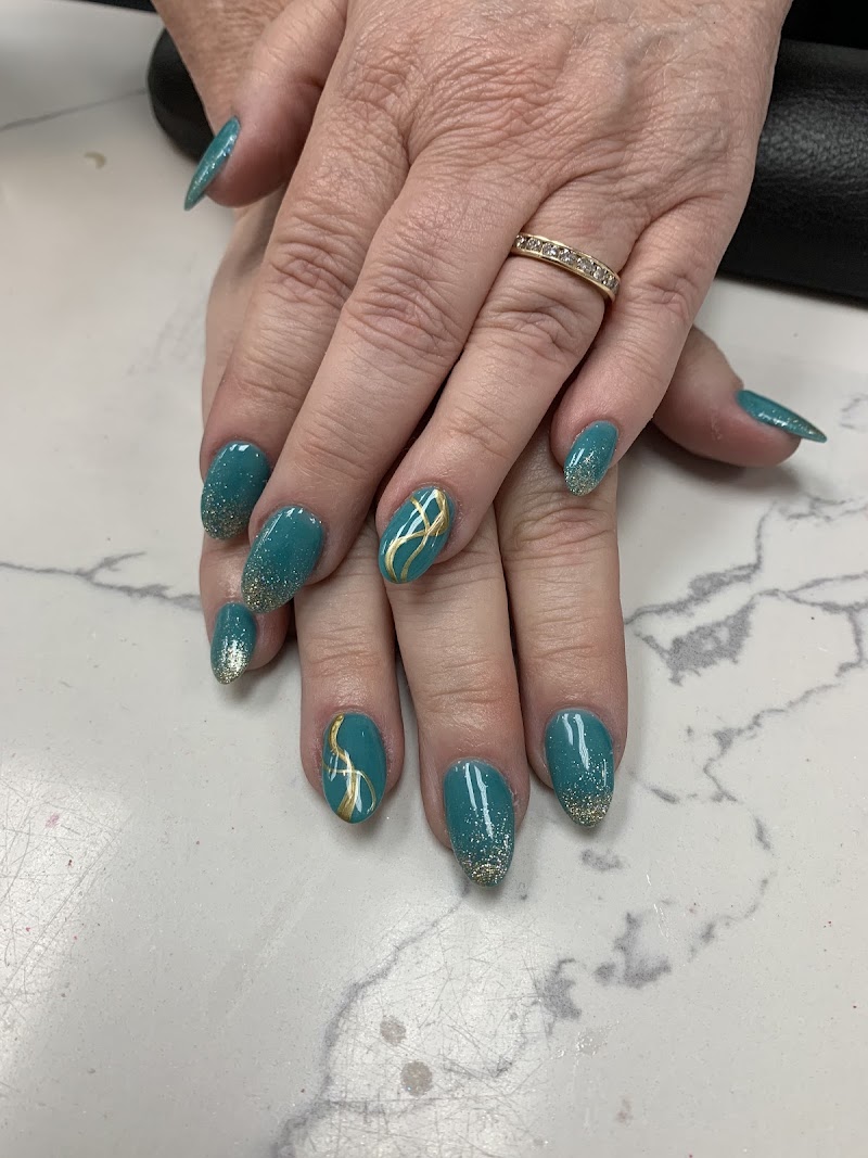 LT Nail Spa