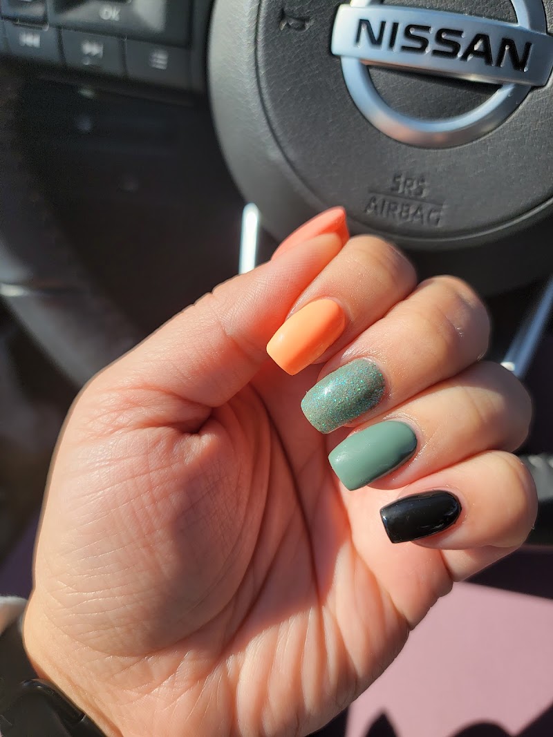 Sandy's Nails and Spa