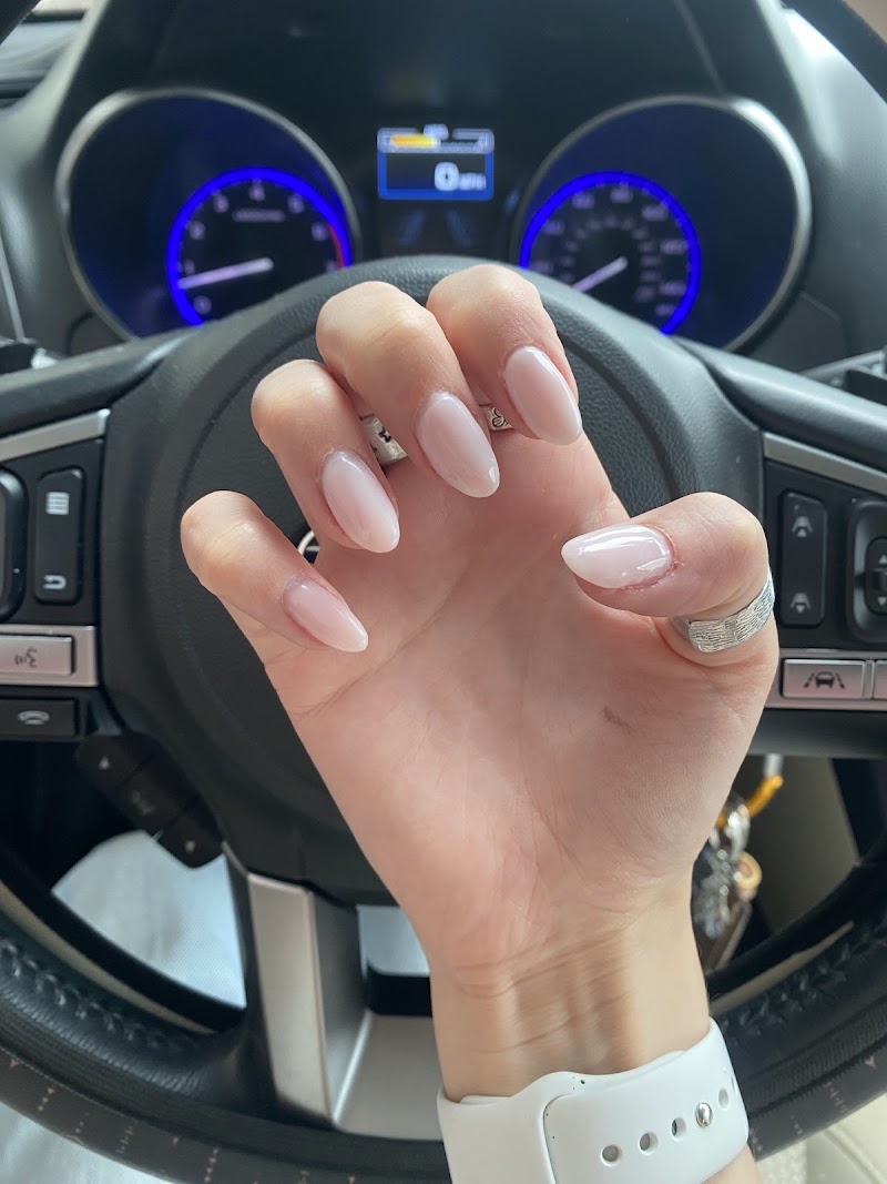 Digits Nail Spa PLLC