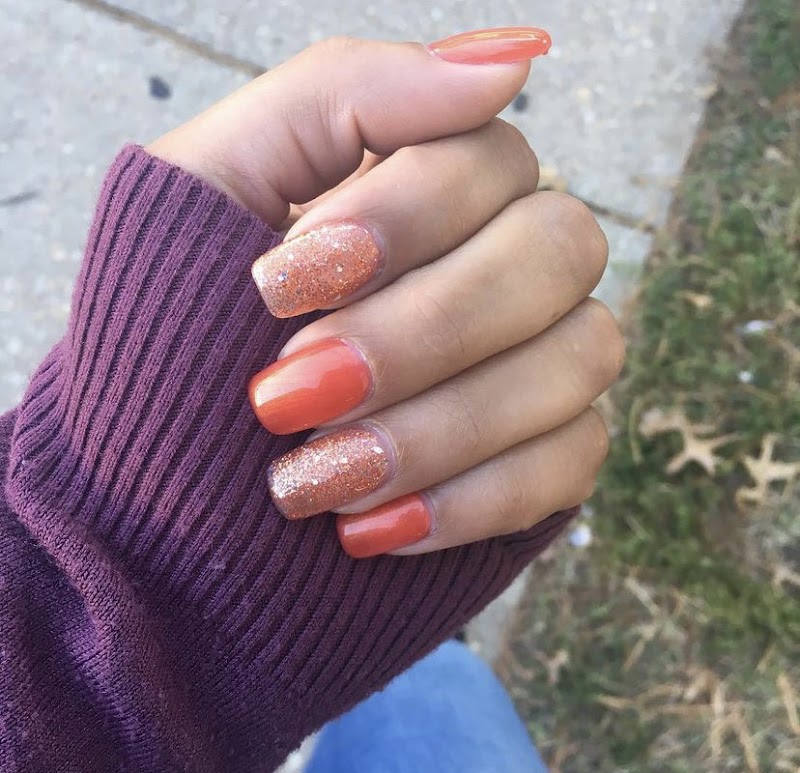 Nail Tech