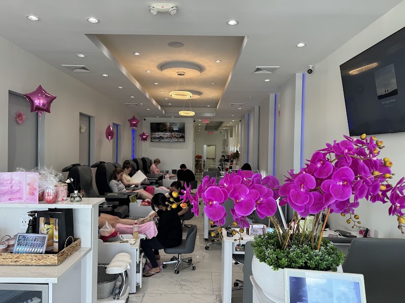 NORA NAIL BAR