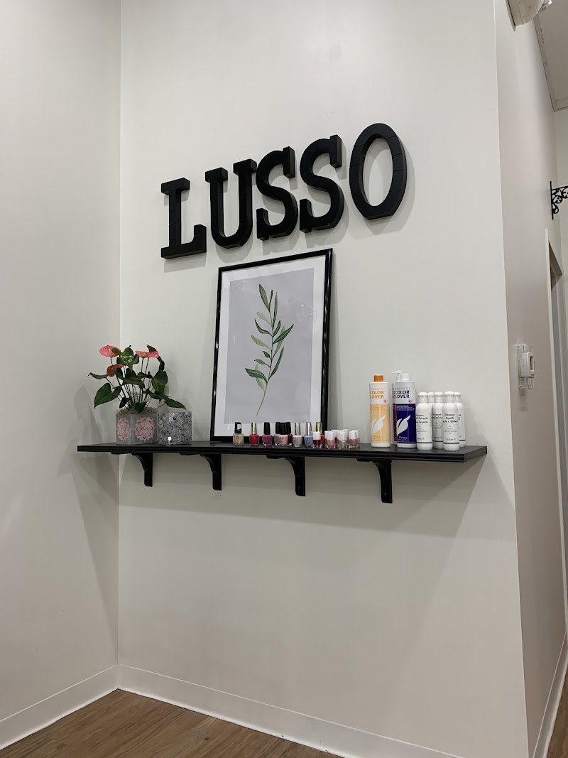 Lusso-Salon on Third