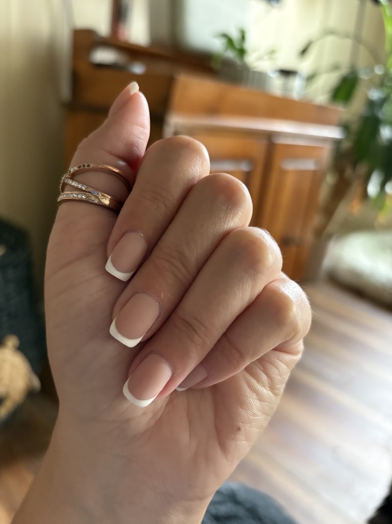 American Nails AVL