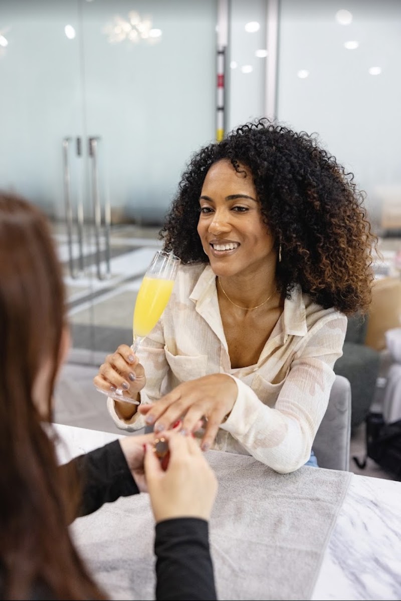 Mimosas Nail Bar – Metropolitan Charlotte